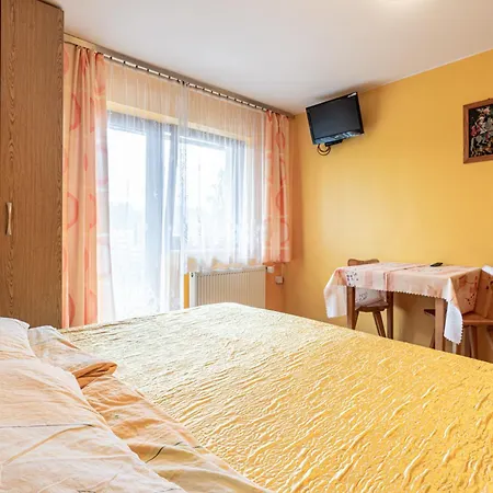 Goscinne Pod Grapa *