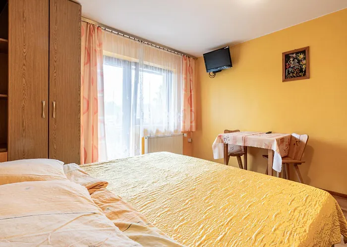 Goscinne Pod Grapa *